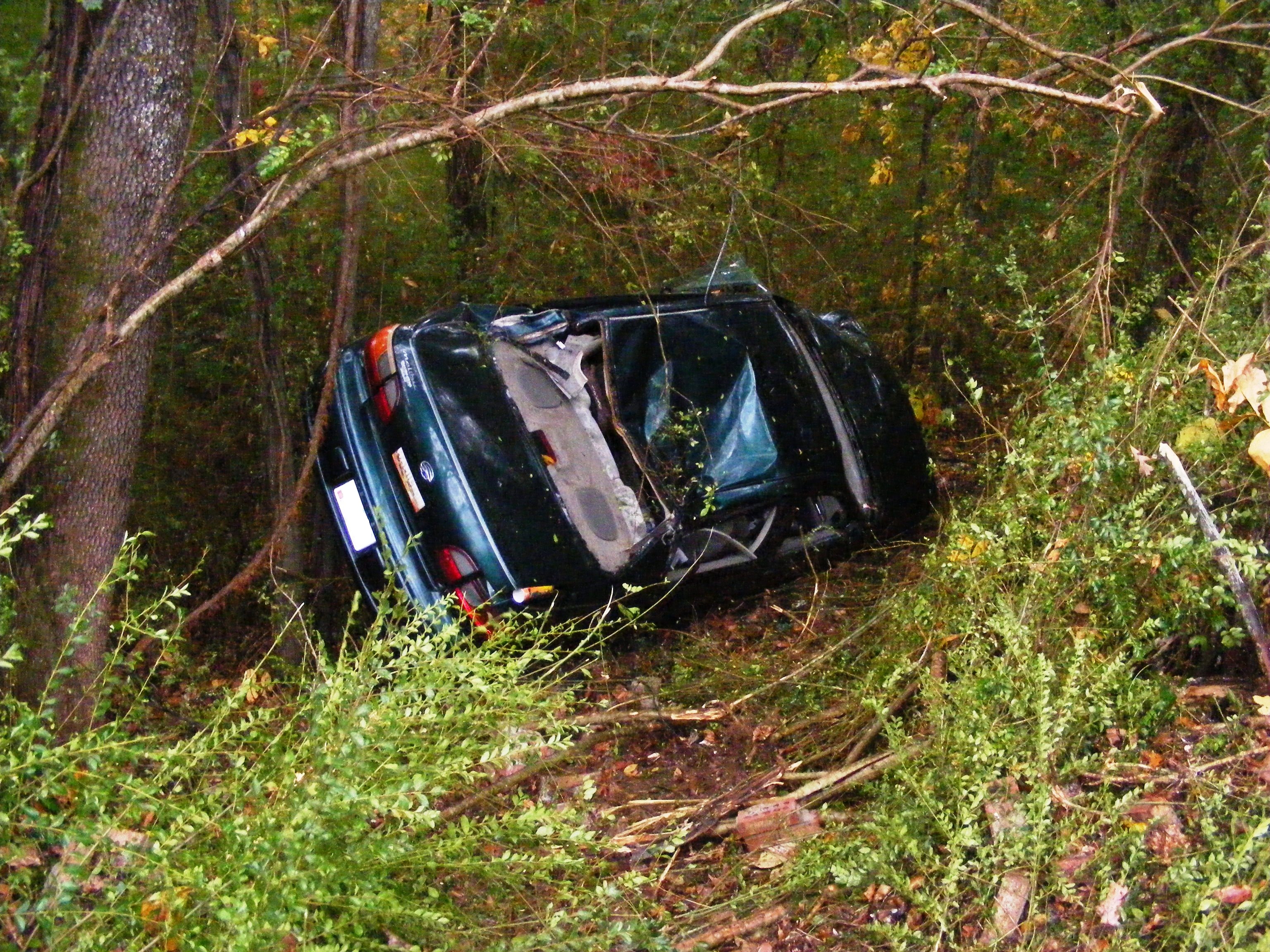 One Car Accident on Steele Street in Hamilton Tuesday, October 26, 2010 photo 1 of 4